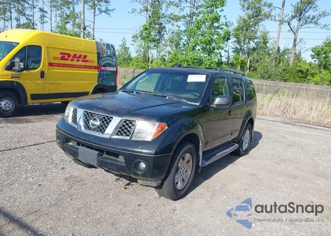 2005 Nissan Pathfinder Le from USA, damaged, VIN 5N1AR18U25C729688